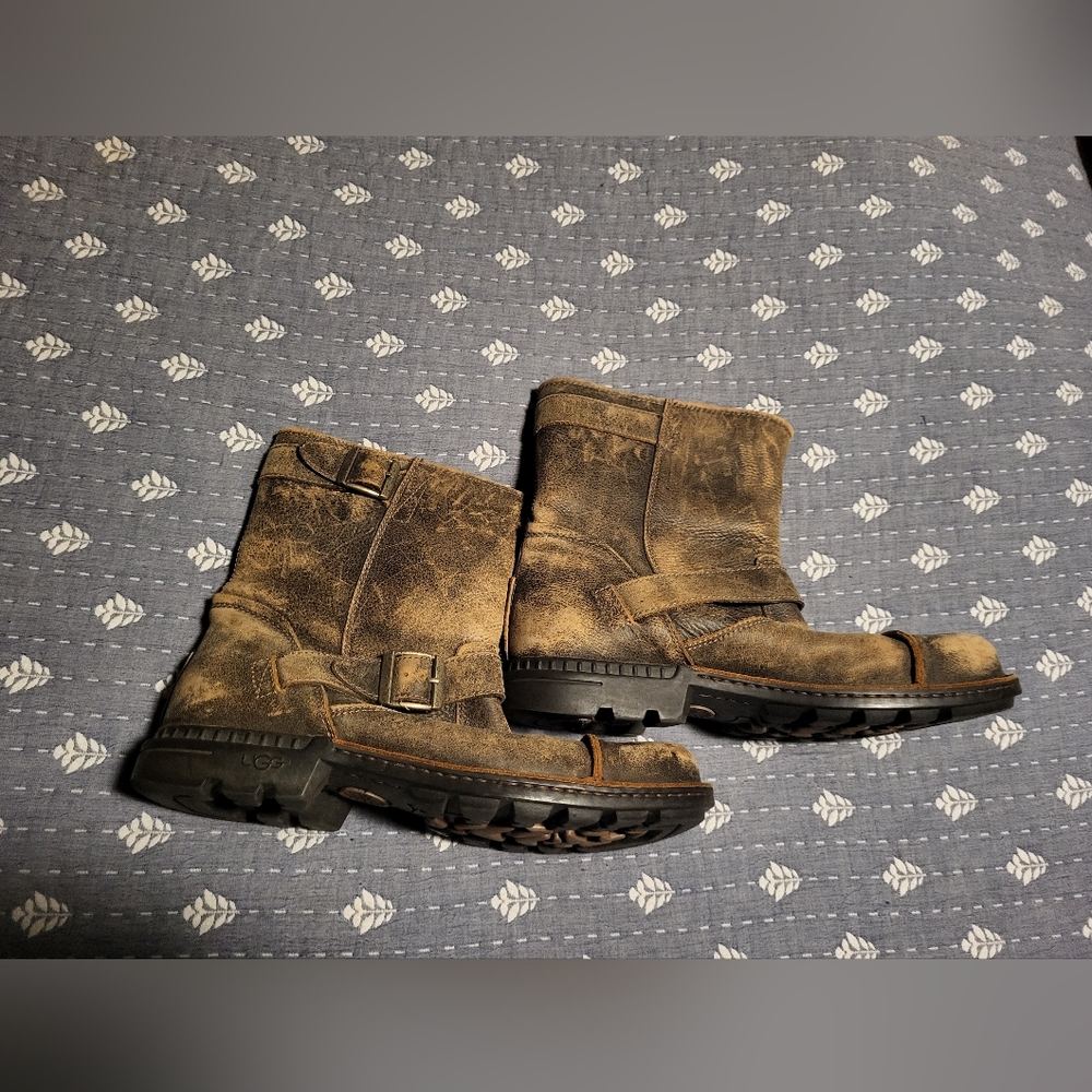 Ugg distressed leather boots
